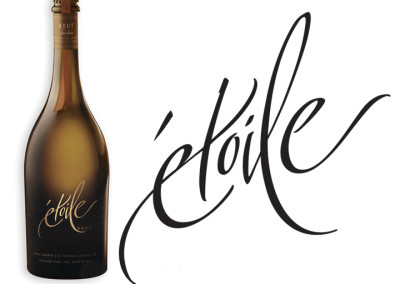 Script Logo for Etoile and picture of bottle.